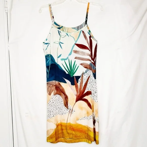 Made in Guarda MIG Summer Tank Dress
Floral Tropical - Picture 3 of 6